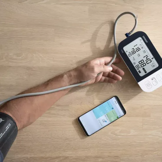 Tlakomer OMRON M7 Intelli IT AFIB s adaptérom Tlakomer OMRON M7 Intelli IT AFIB s adaptérom