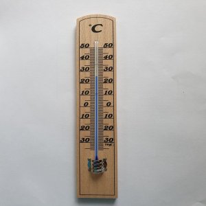 Kalibrovaný drevený teplomer izbový TFA  12.1004 s certifikátom o kalibrácii v bodoch 5, 10, 20, 30 °C